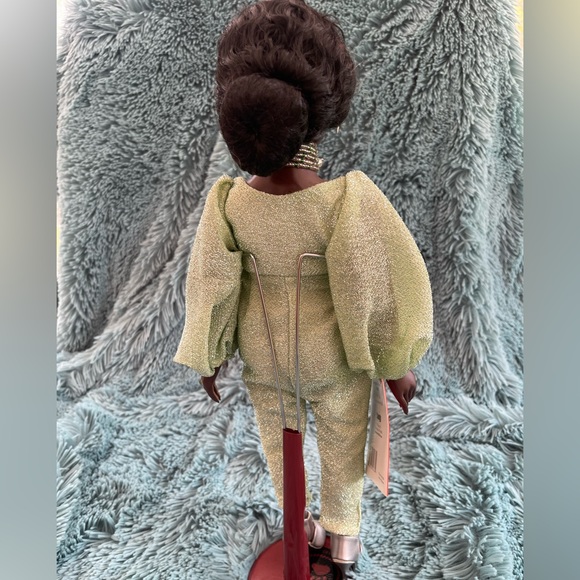 Sass n Class ANNIE LEE “Gorgeous in Green” 17.5” Doll NEW - Picture 2 of 7